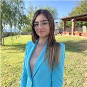 Studentessa universitaria in scienze del turismo